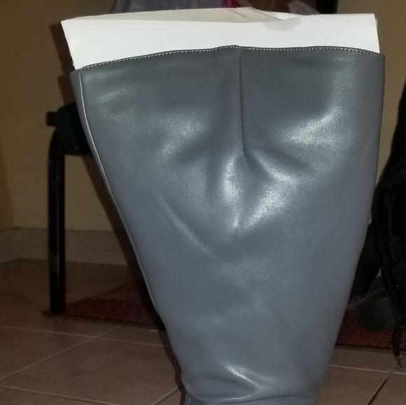 Gray Riding boots. Size 8.5 WW wide calfs. - Picture 3 of 5